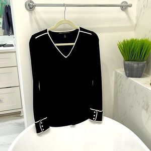 Black and white top for work or casual to dress up or down!